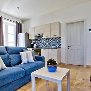  Apartament Ursula Apartments Self Catering Studios And 1-Br In Central Valletta By Tritoni Hotels
