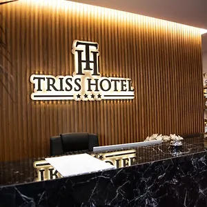 triss-hotel.albaniahotels.org/