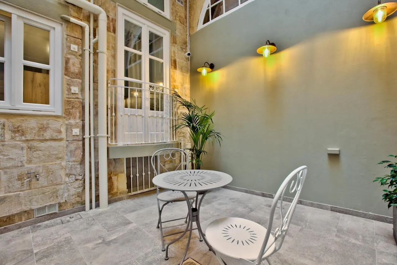 Chateau La Vallette - L-Ghorfa Suite Valletta Pensiune
